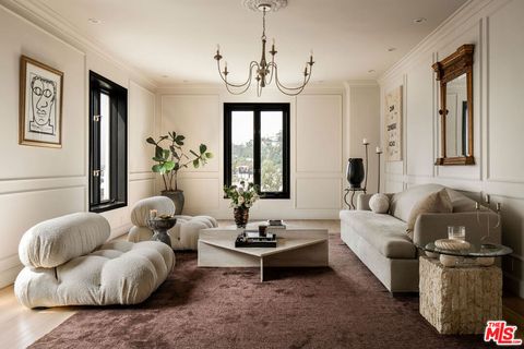 Photo of 1424 N Crescent Heights Boulevard #60, West Hollywood, CA 90046 (MLS # 26671991)