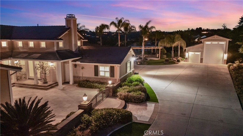 3988 Keri Way