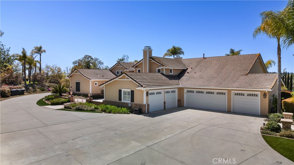 3988 Keri Way