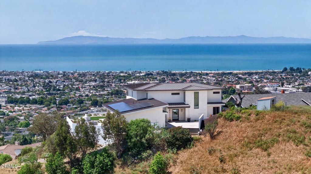 Ventura, California, 93003, United States, 4 Bedrooms Bedrooms, ,5 BathroomsBathrooms,Residential,Active,2041758