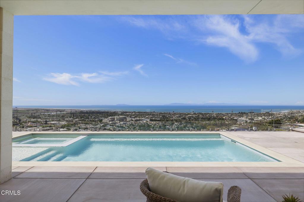 Ventura, California, 93003, United States, 4 Bedrooms Bedrooms, ,5 BathroomsBathrooms,Residential,Active,2041758