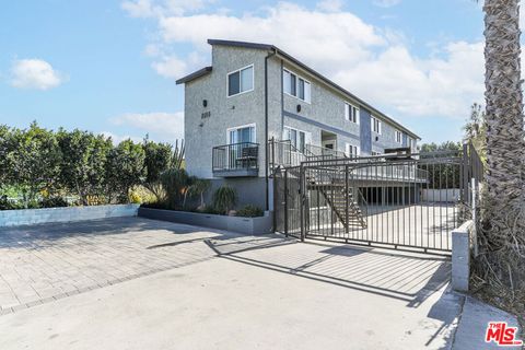 11218 Oxnard Street North Hollywood CA 91606