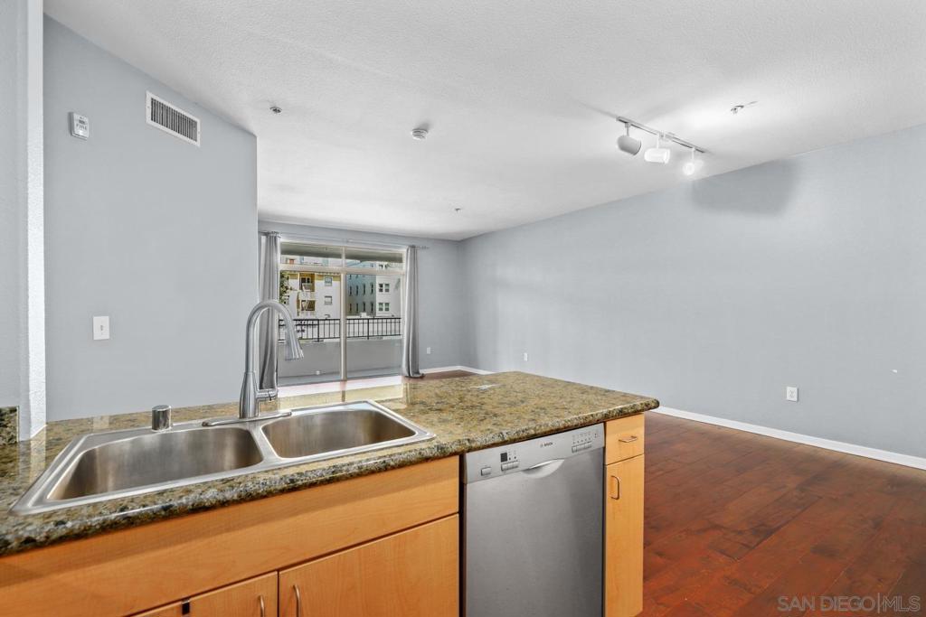 1501 Front St 315