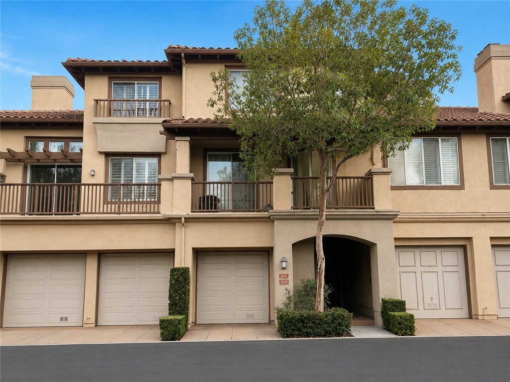 2667 Dietrich DR