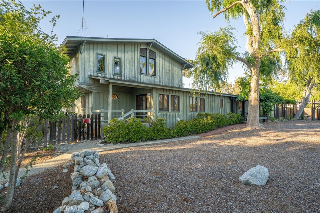 1111 Alamosa Drive
