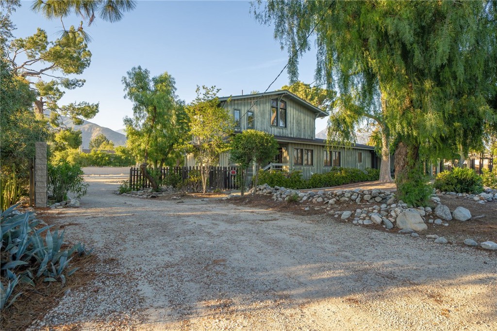 1111 Alamosa Drive