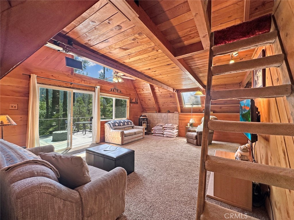 35 Sierra Buttes Road