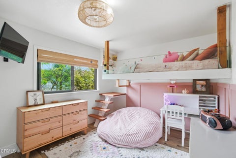 Tiny photo for 1130 Bogota Court, Oxnard, CA 93035 (MLS # V1-38233)