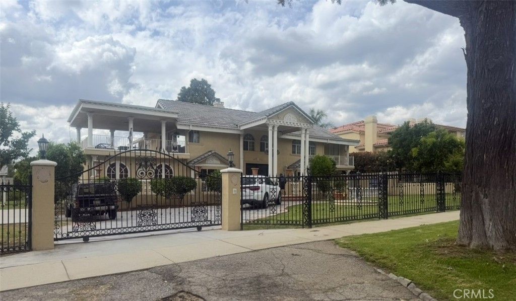 Photo of 2215 N Euclid Ave, Upland, CA 91784 (MLS # IG26081574)