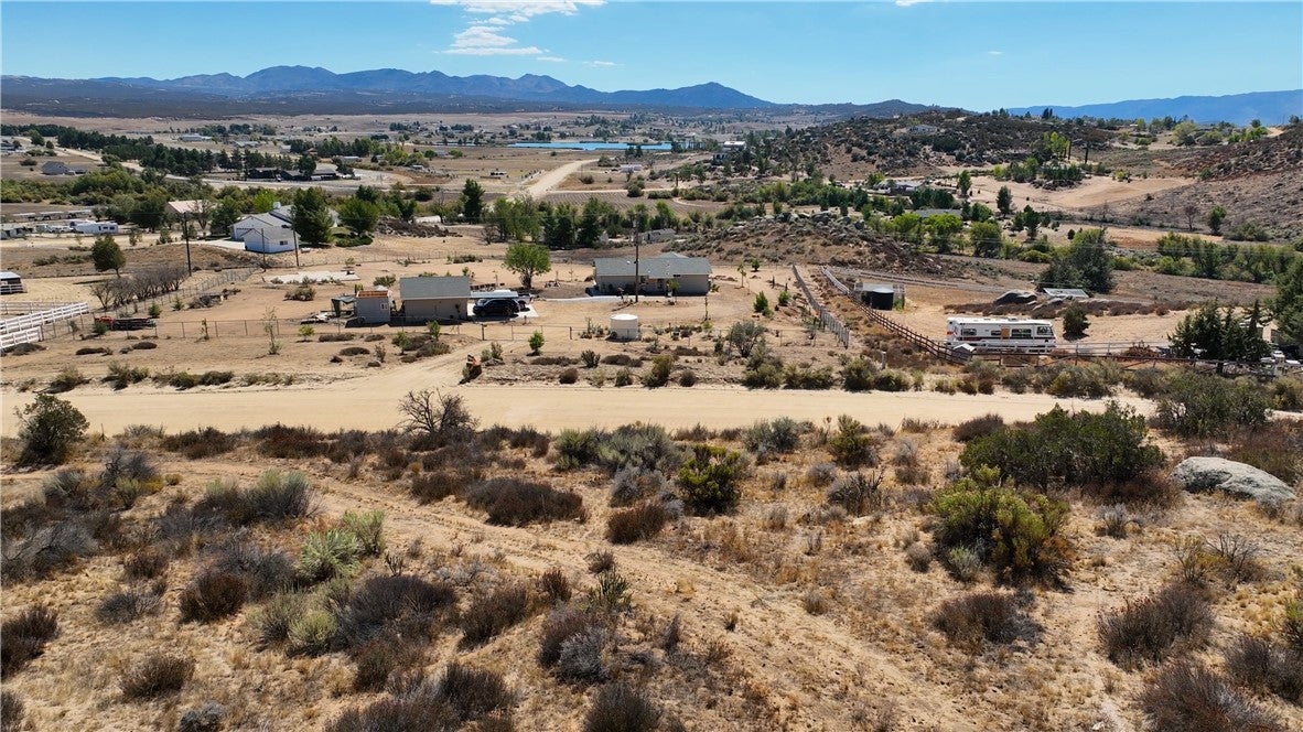 48910 Forest Springs