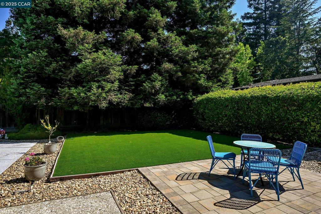 BROOKSIDE - Residential