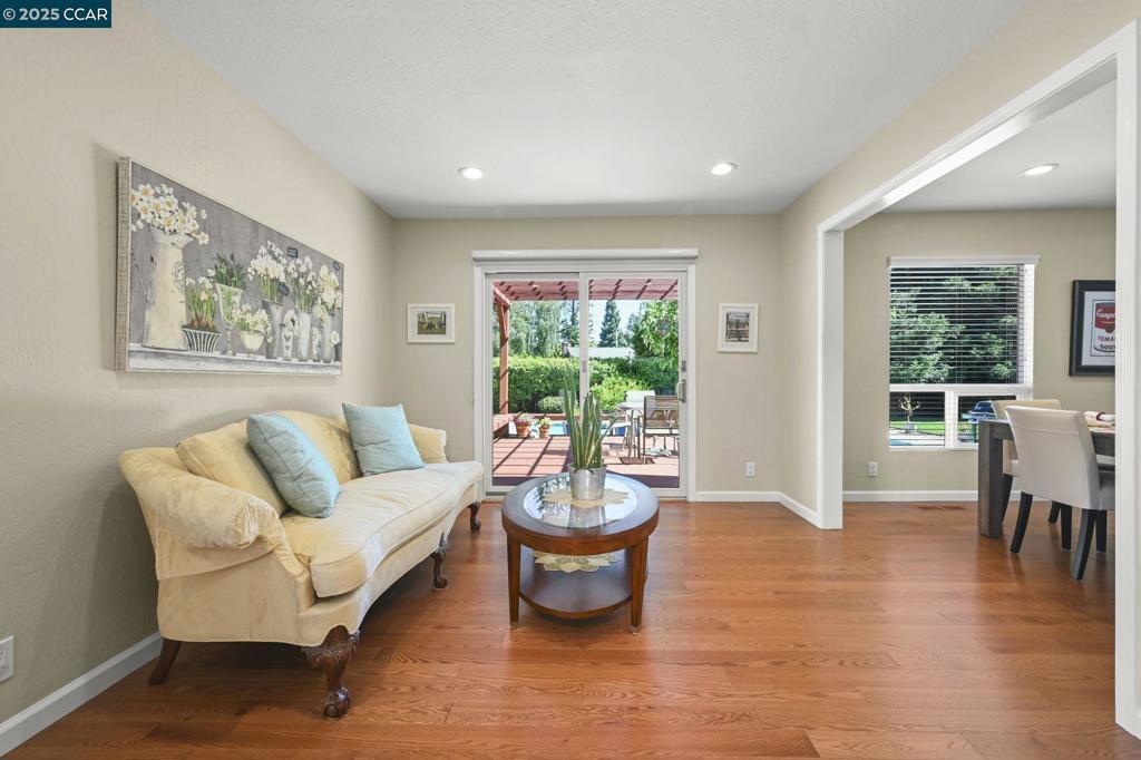 BROOKSIDE - Residential