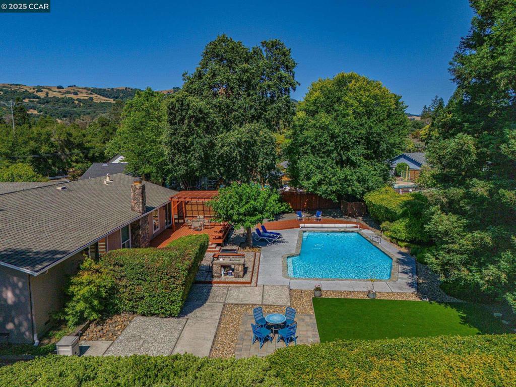 BROOKSIDE - Residential