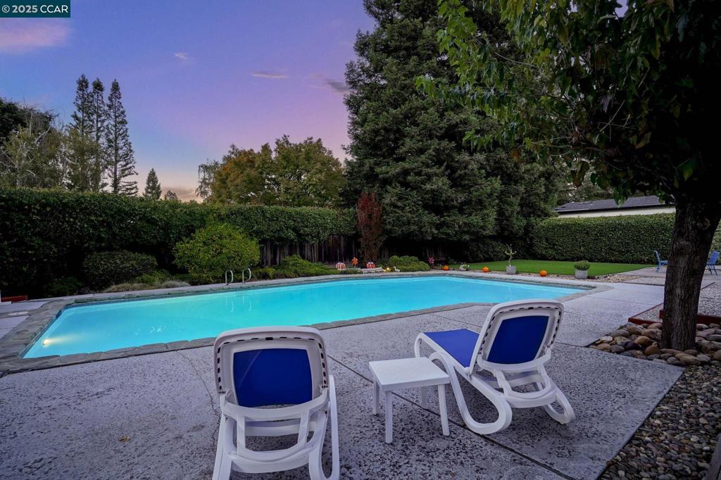 BROOKSIDE - Residential