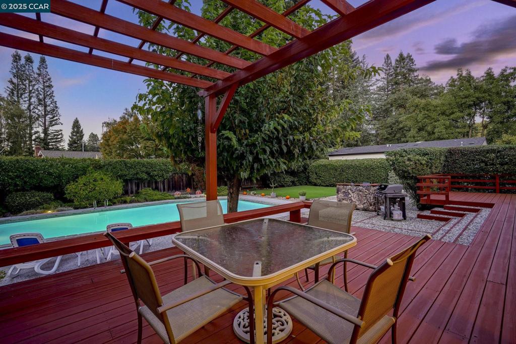 BROOKSIDE - Residential