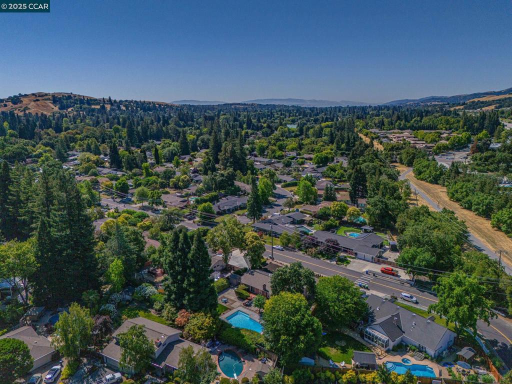 BROOKSIDE - Residential