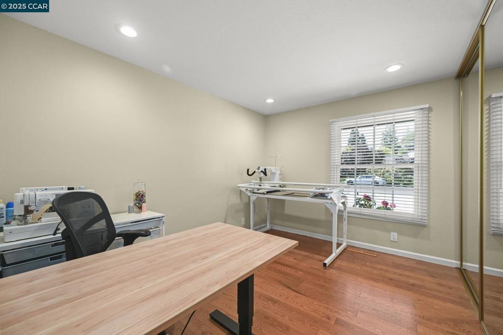 BROOKSIDE - Residential