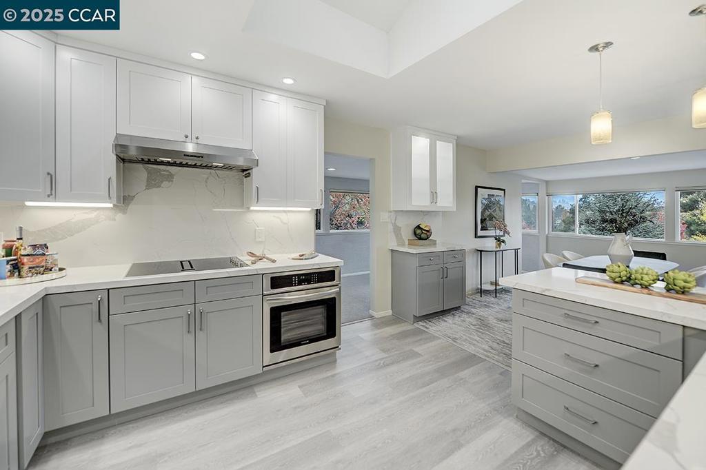 ROSSMOOR - Residential