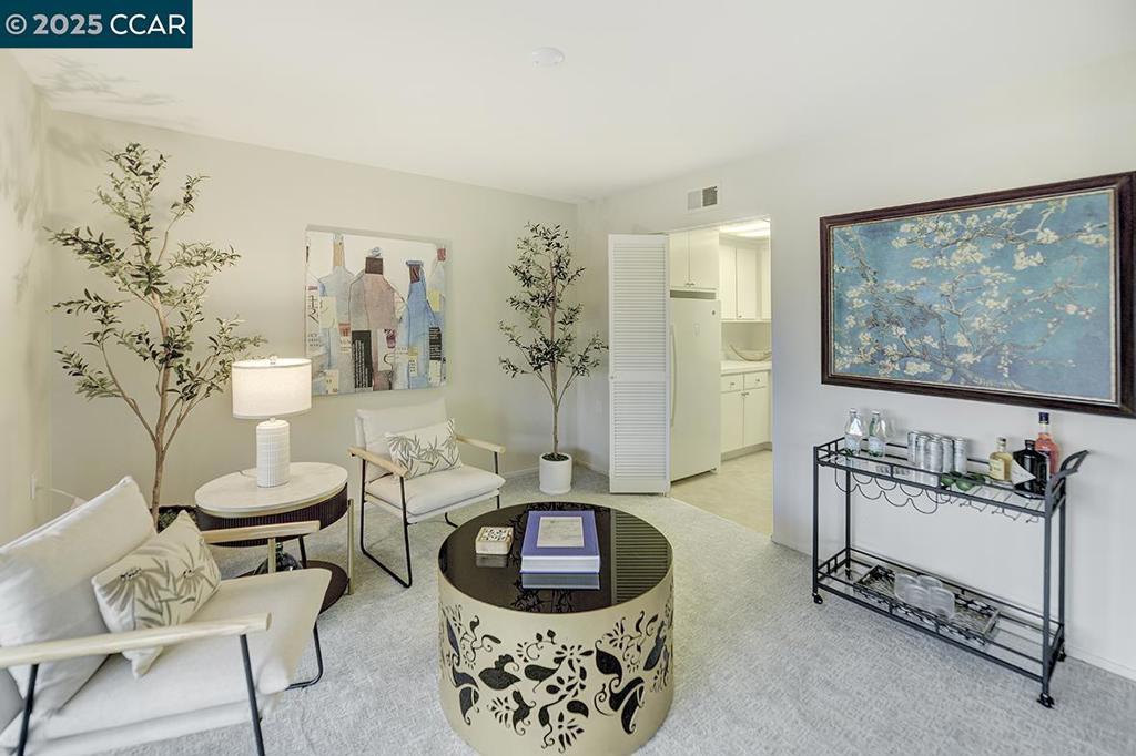 ROSSMOOR - Residential