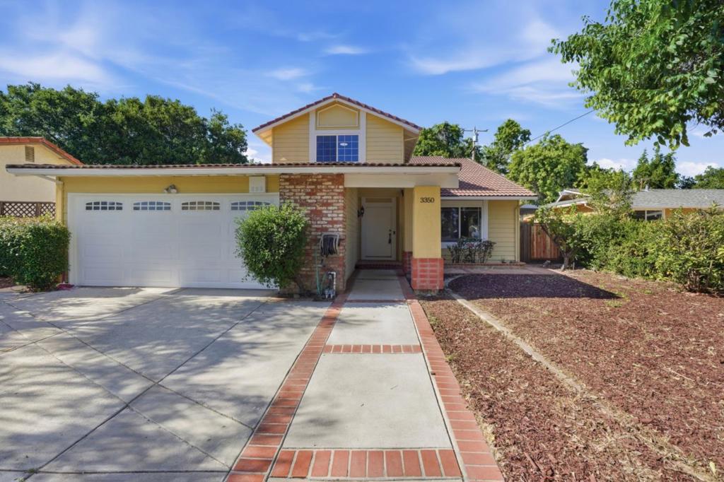 3350 Woodside Lane