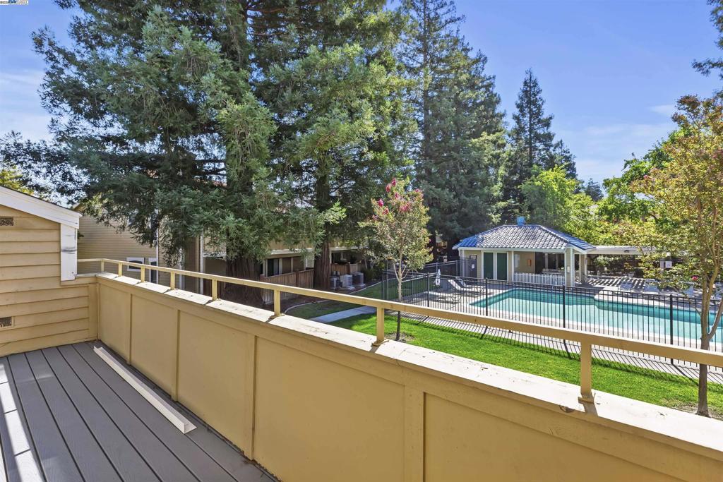 MUIRWOOD - Residential