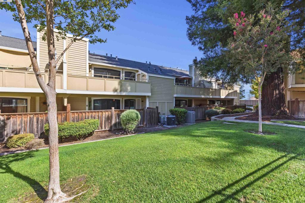 MUIRWOOD - Residential