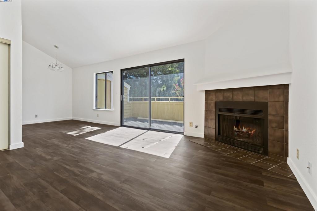 MUIRWOOD - Residential