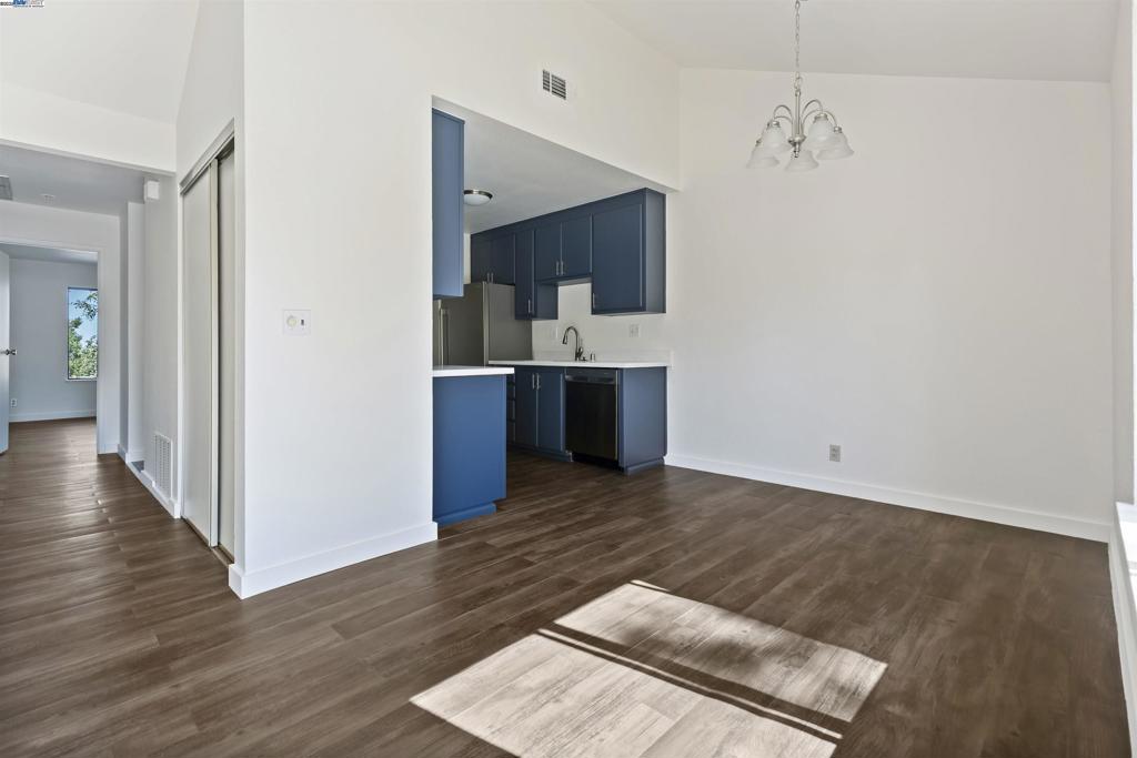 MUIRWOOD - Residential