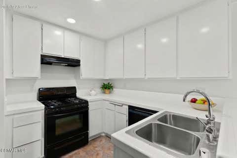 Tiny photo for 6647 Shakespeare Way, Ventura, CA 93003 (MLS # 226001928)