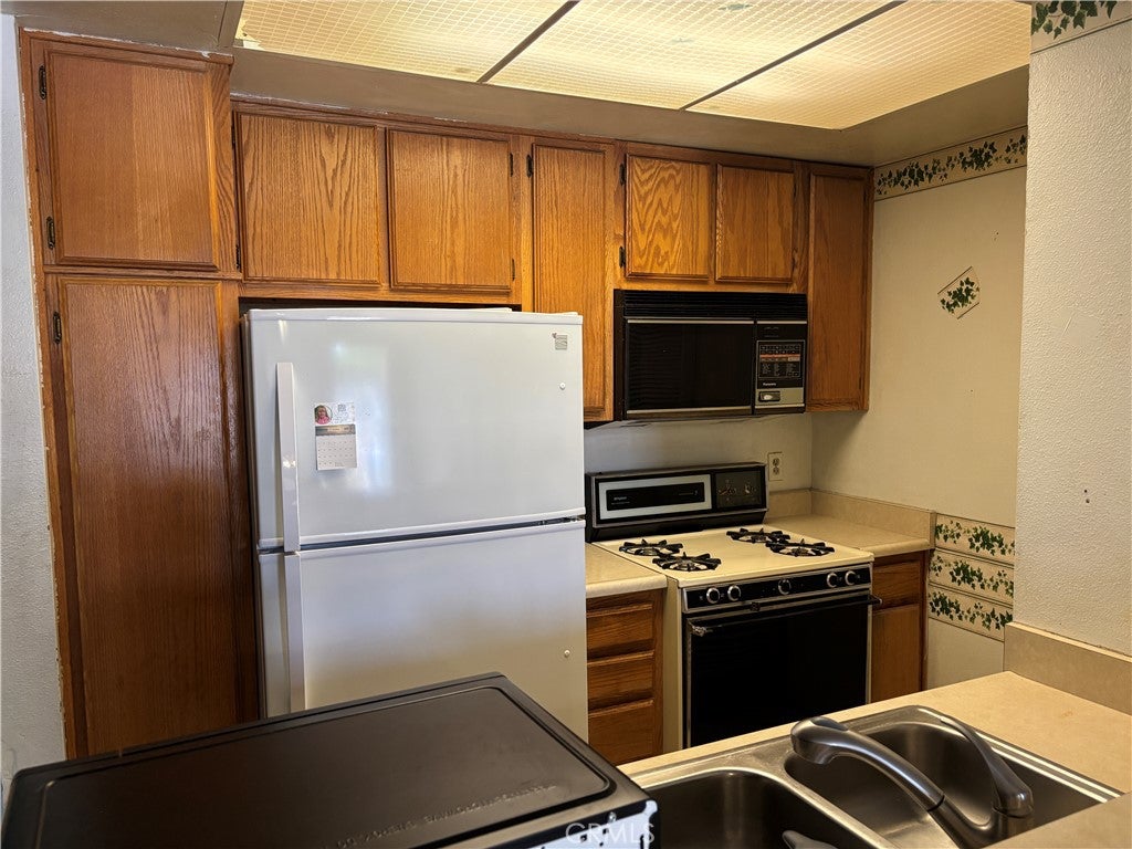 9714 Sepulveda 113