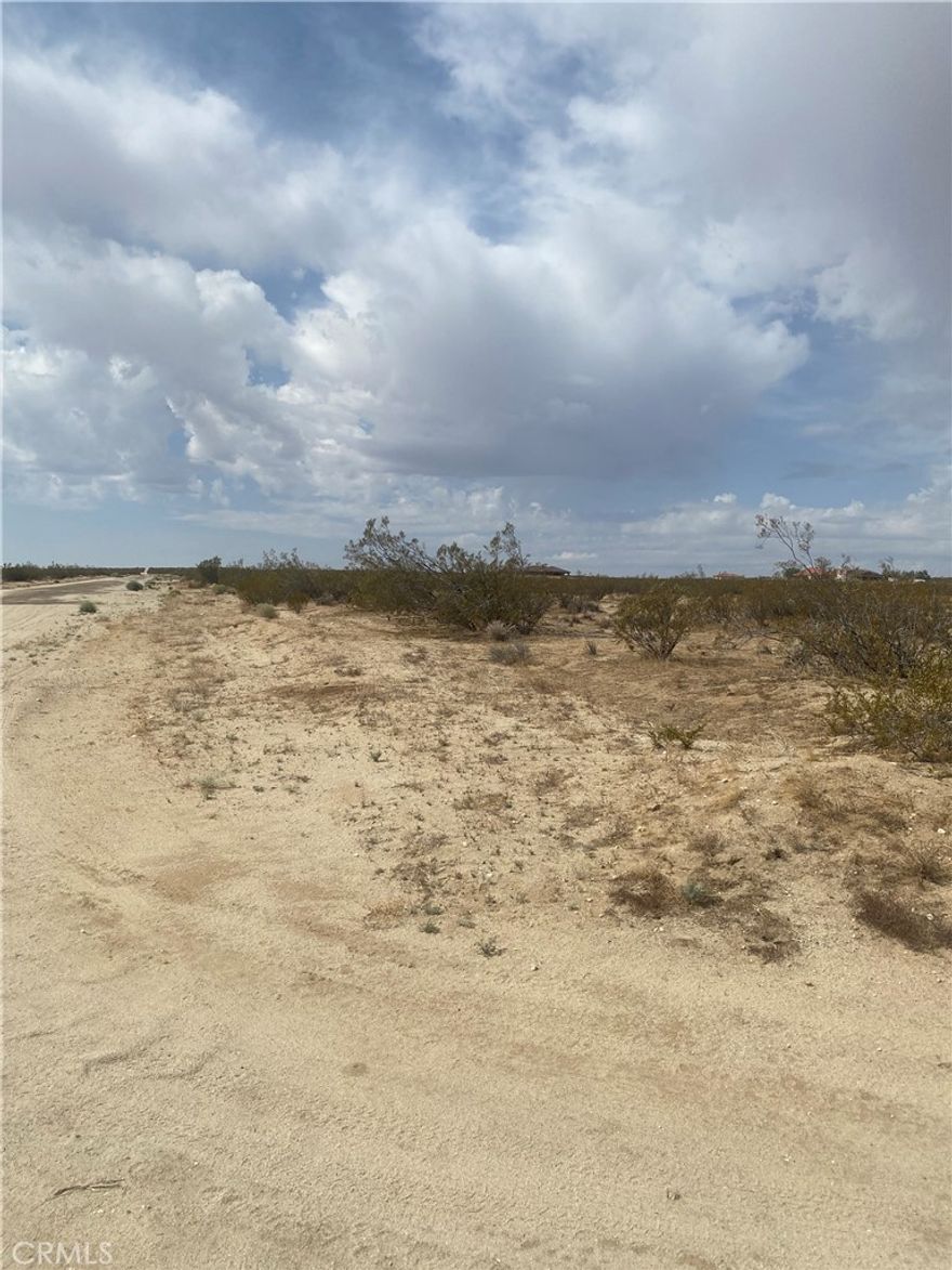 Build your dream home on over 2 acres in California City! Don’t miss this incredible opportunity to own a spacious residential lot spanning over 2 acres in one of California City’s most promising and rapidly growing areas. This lot features convenient road access, city water available, and electricity nearby. Surrounded by beautiful custom homes and stunning mountain views, this property offers the perfect setting for your future dream home or investment project. Secure your piece of California today!
