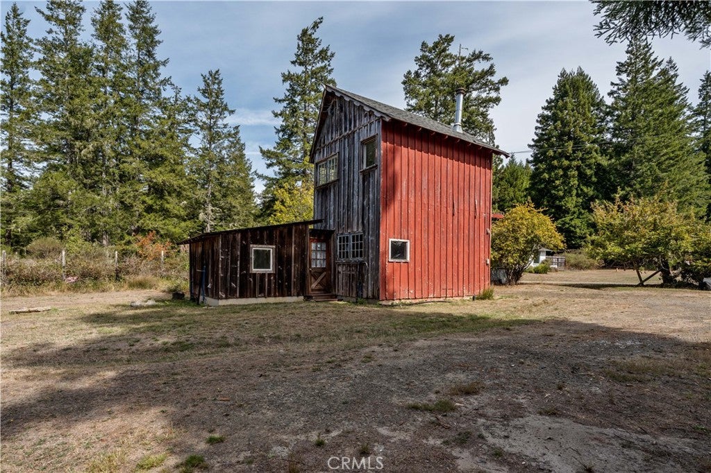 42500 Little Lake