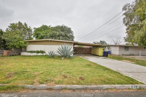 Photo of 643 W Ramona Drive, Rialto, CA 92376 (MLS # PW26221002)