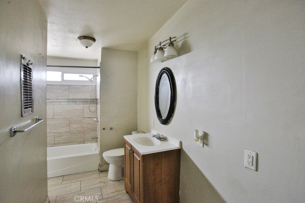 643 W Ramona Drive