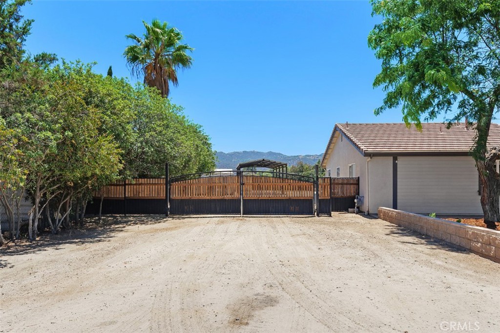 21285 Shoemaker Lane