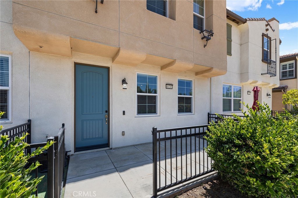 40203 Calle Real