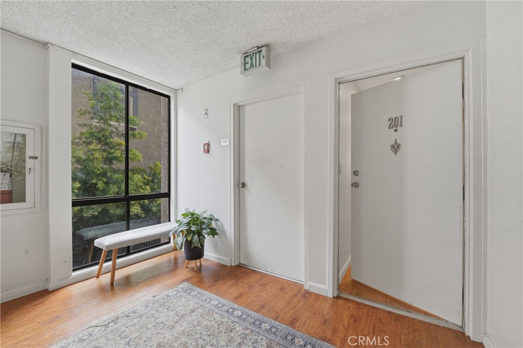 1803 E Ocean Boulevard 201