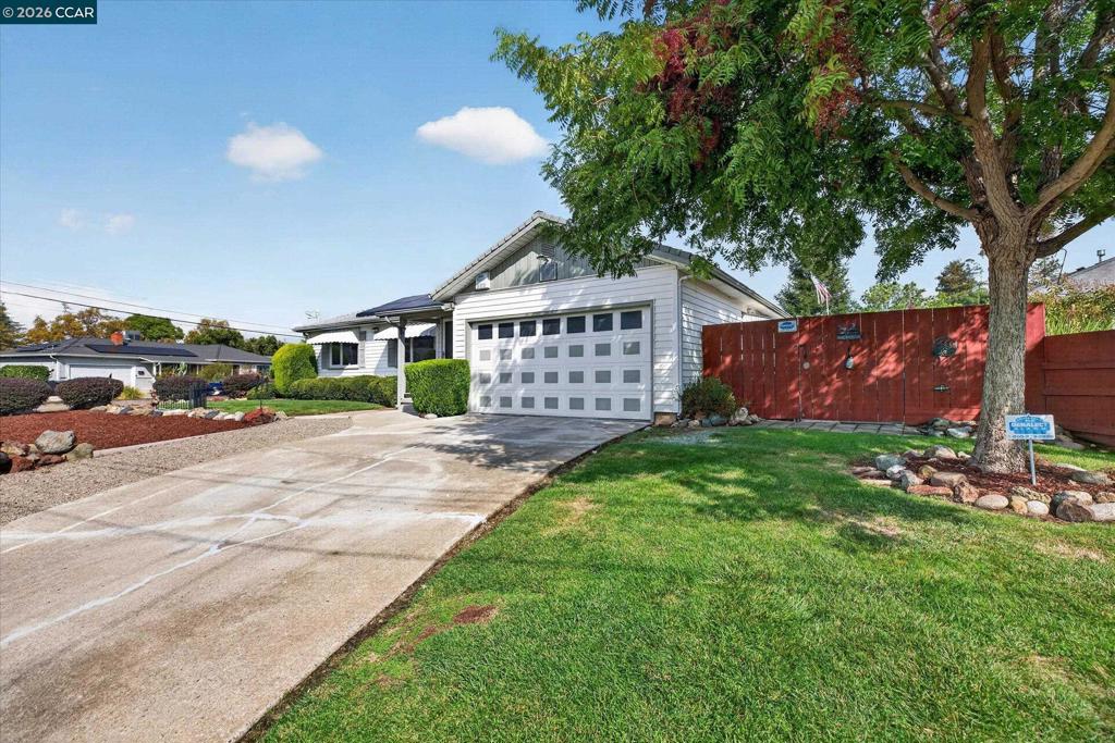 Photo of 3217 Mount Court CT, Concord, CA 94518 (MLS # 41151575)