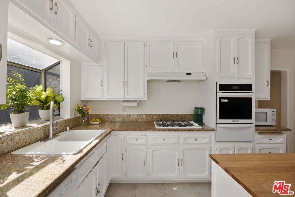 11022 Culver Boulevard