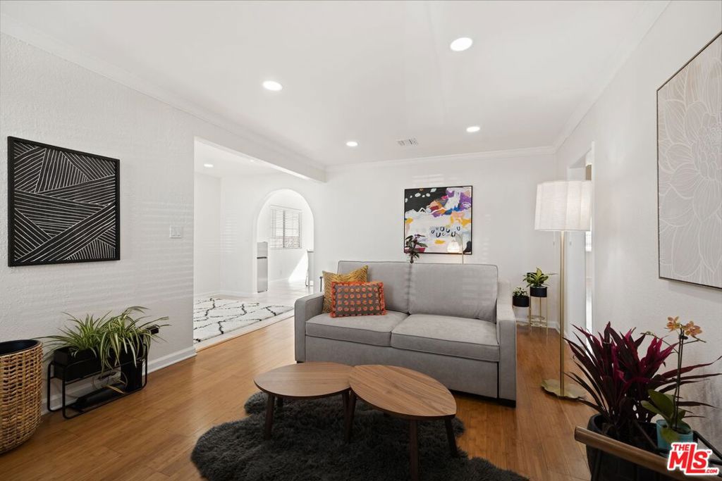 11022 Culver Boulevard