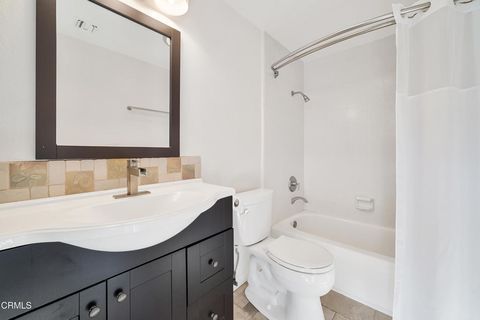 Tiny photo for 2010 Kingsbridge Way, Oxnard, CA 93035 (MLS # V1-34531)