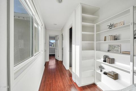 Tiny photo for 2010 Kingsbridge Way, Oxnard, CA 93035 (MLS # V1-34531)