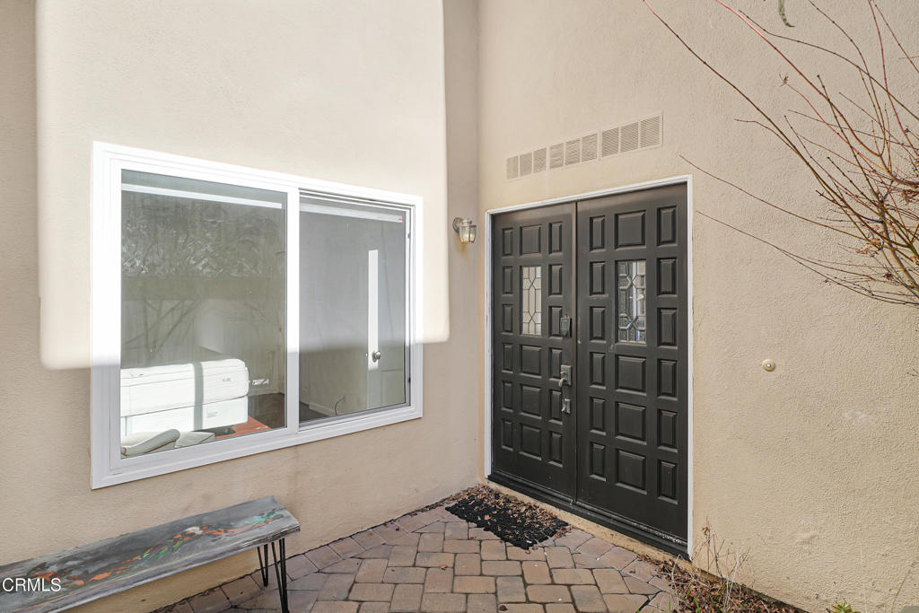 2010 Kingsbridge Way