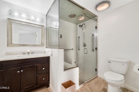 Tiny photo for 2010 Kingsbridge Way, Oxnard, CA 93035 (MLS # V1-34531)