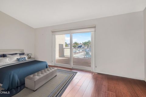 Tiny photo for 2010 Kingsbridge Way, Oxnard, CA 93035 (MLS # V1-34531)