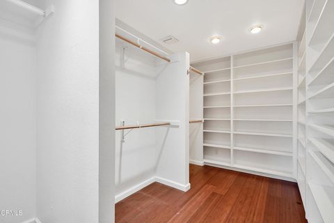 Tiny photo for 2010 Kingsbridge Way, Oxnard, CA 93035 (MLS # V1-34531)