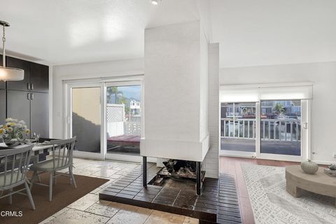 Tiny photo for 2010 Kingsbridge Way, Oxnard, CA 93035 (MLS # V1-34531)