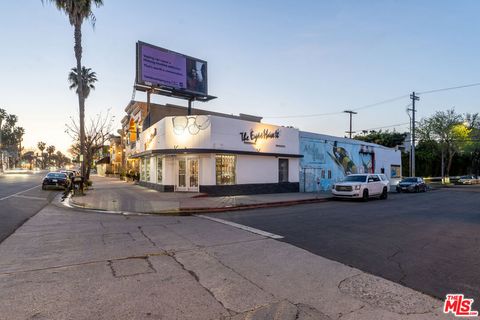 13831 Ventura Boulevard Sherman Oaks CA 91423