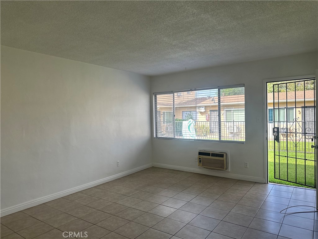 5147 Canoga Street