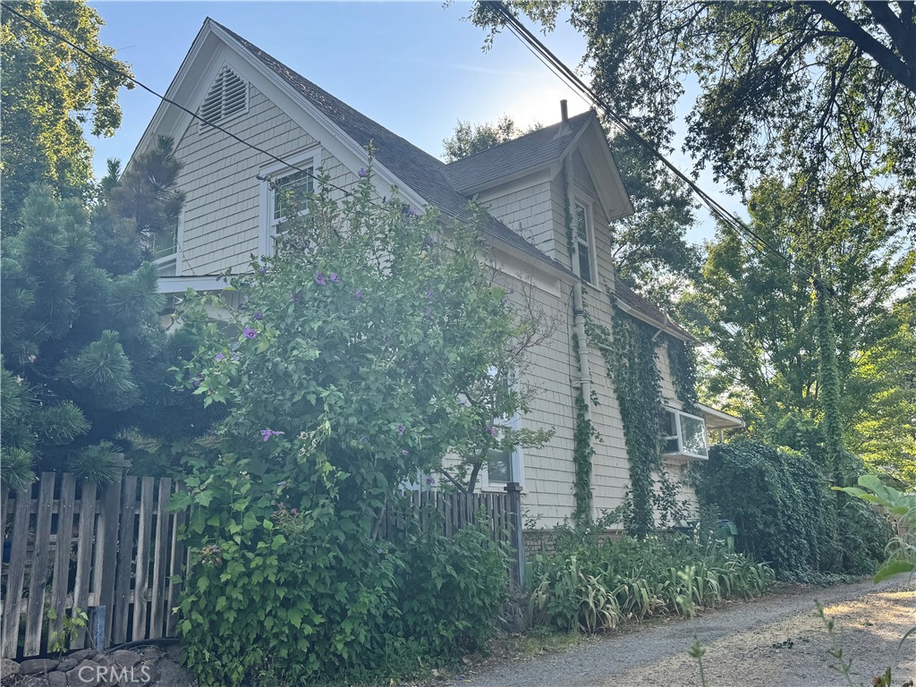 330 W 14th Street